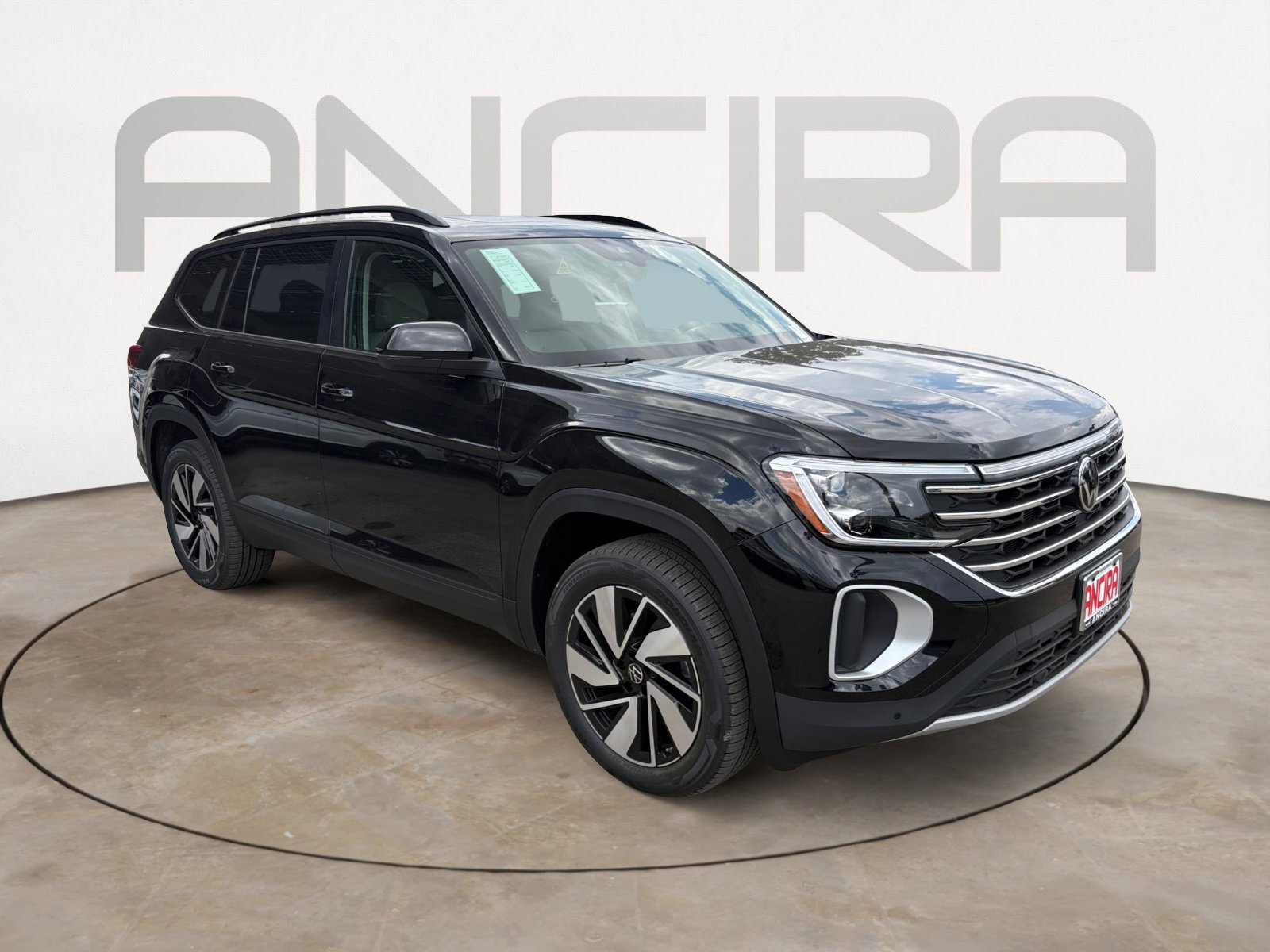 New 2026 Volkswagen Atlas SE FWD image 2