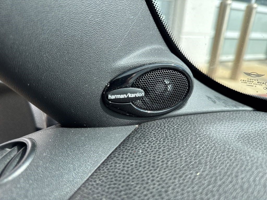 Used 2013 MINI Cooper S image 9