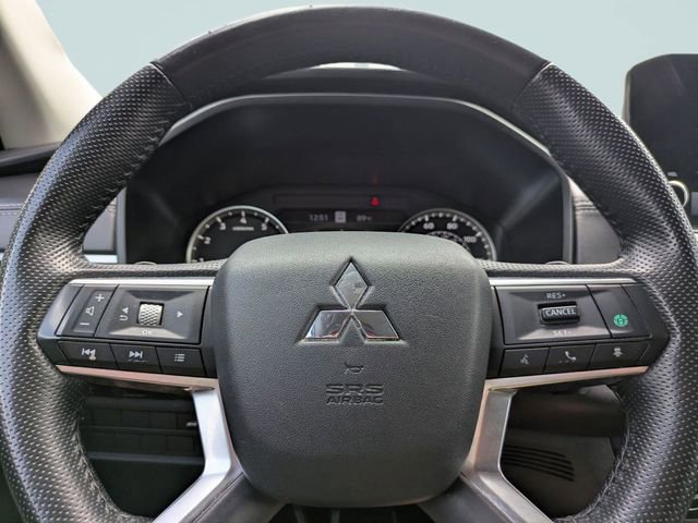 Used 2024 Mitsubishi Outlander SE AWD/4WD image 29