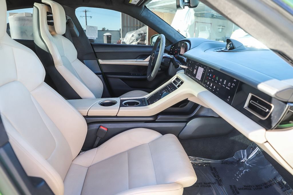 Used 2023 Porsche Taycan GTS image 24