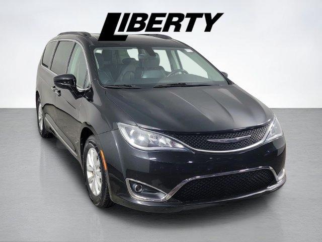 Used 2017 Chrysler Pacifica Touring-L