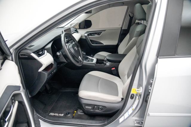 Used 2020 Toyota RAV4 Limited w/ Limited Grade Weather Package image 15