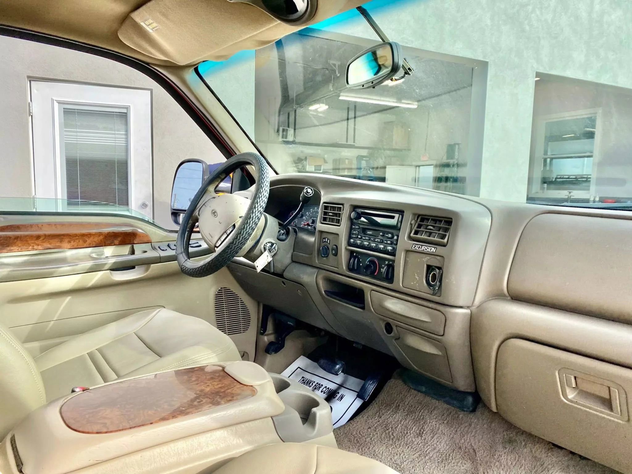 Used 2000 Ford Excursion Limited image 16