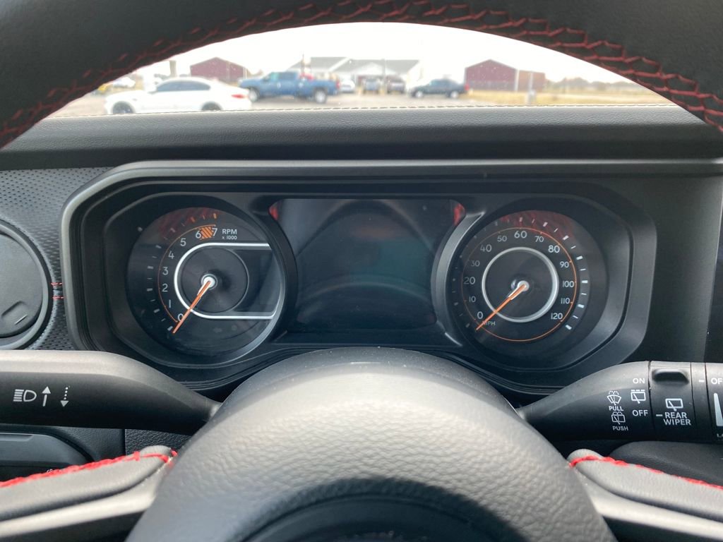 Used 2024 Jeep Wrangler Rubicon image 31