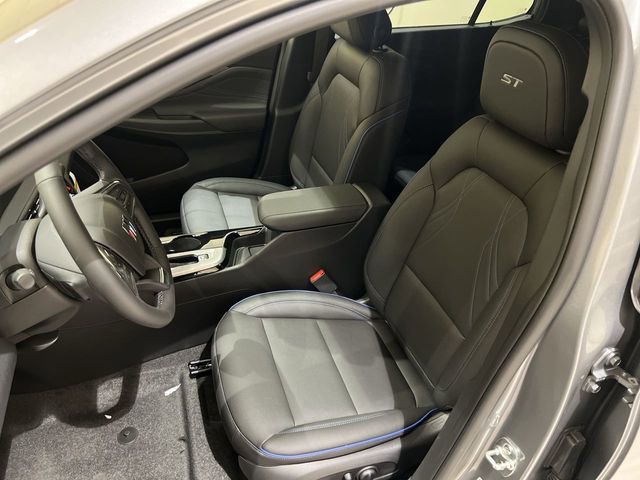 New 2026 Buick Envista Sport Touring w/ Convenience I Package FWD image 18