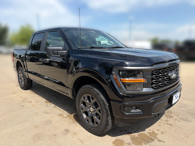 New 2026 Ford F150 STX w/ Equipment Group 200A AWD/4WD image 3