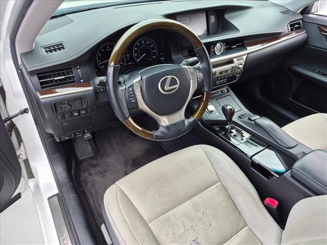 Used 2013 Lexus ES 350 w/ Premium Pkg FWD image 9