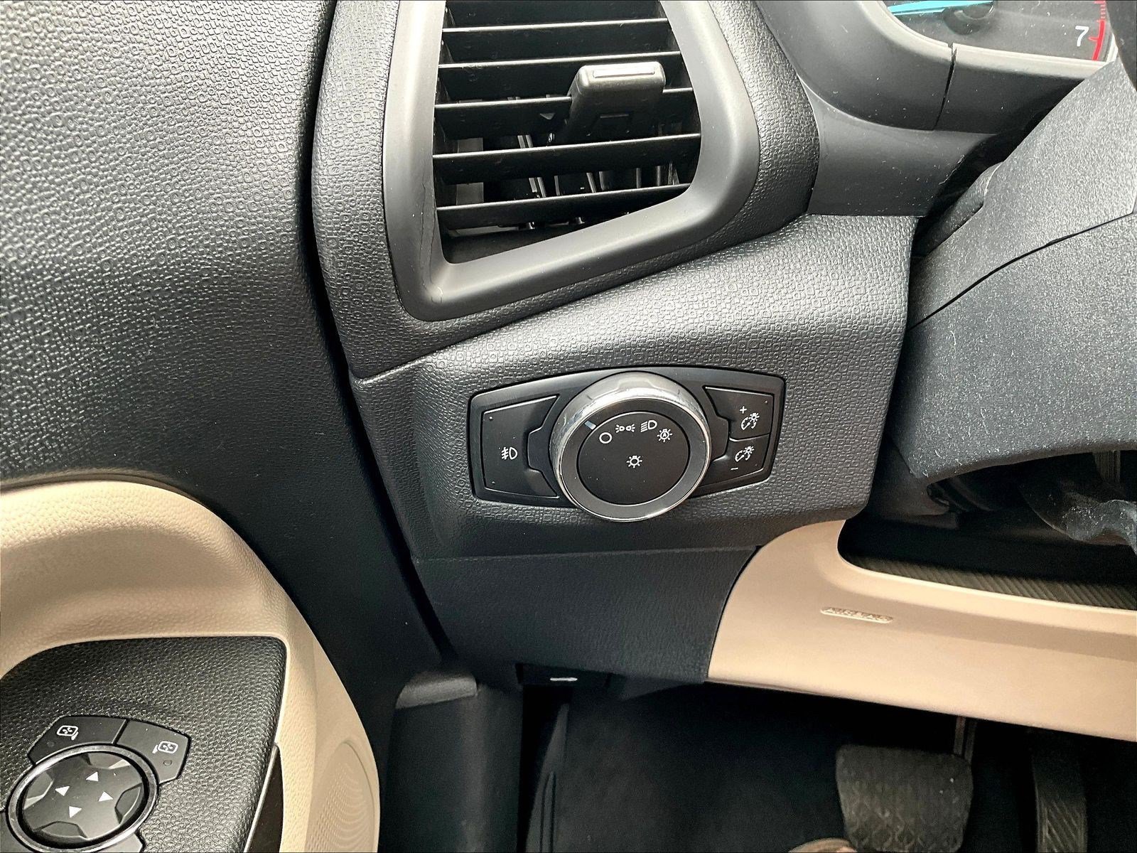 Used 2020 Ford EcoSport SE w/ SE Convenience Package FWD image 39
