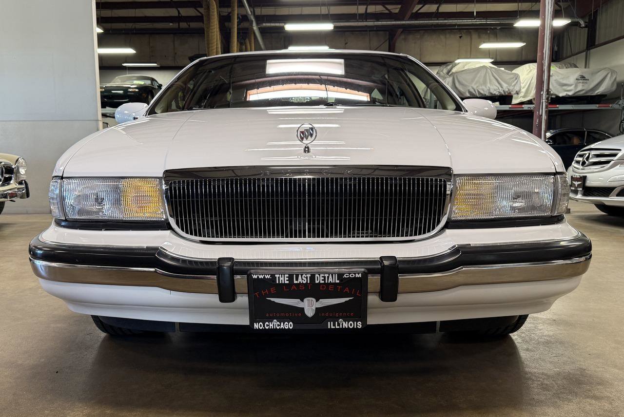 Used 1995 Buick Roadmaster Estate RWD image 5