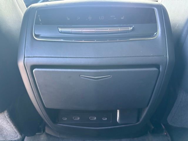 Certified 2025 Cadillac Escalade ESV Sport Platinum w/ LPO, ONYX Package AWD/4WD image 19
