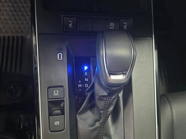 Used 2026 Toyota Corolla Cross XLE w/ Convenience Package FWD image 12