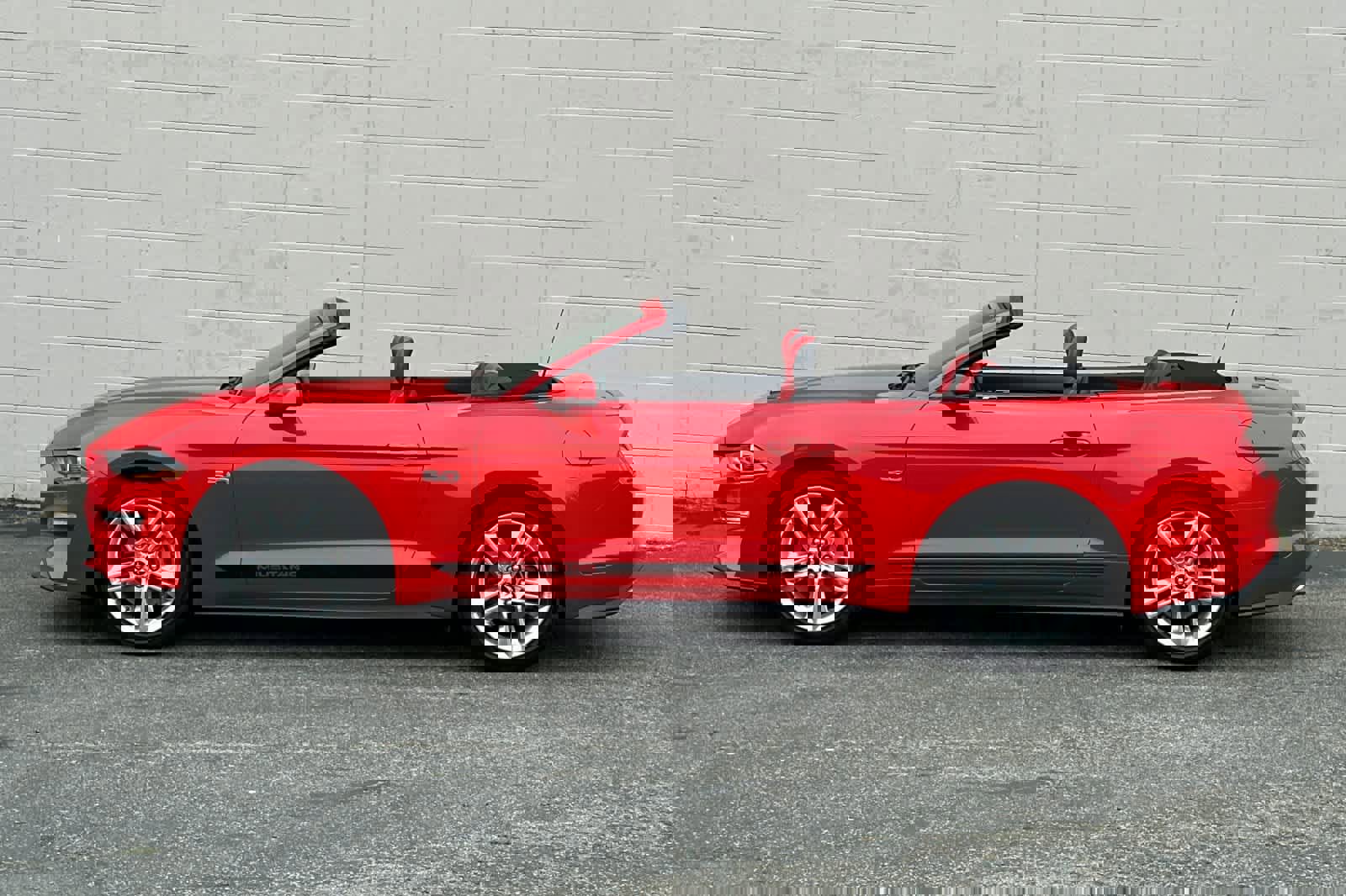 Used 2020 Ford Mustang GT Premium w/ Equipment Group 401A image 5