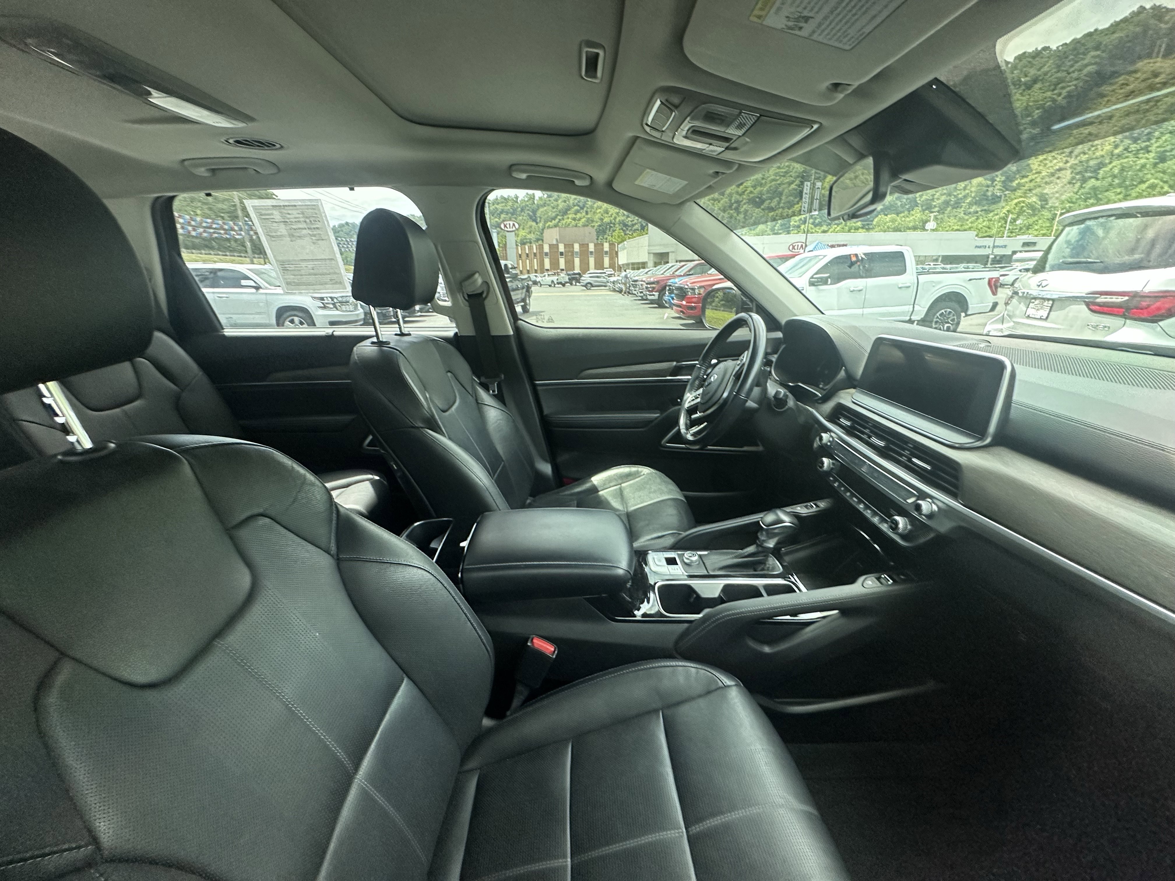 Used 2021 Kia Telluride EX w/ EX Premium Package FWD image 8