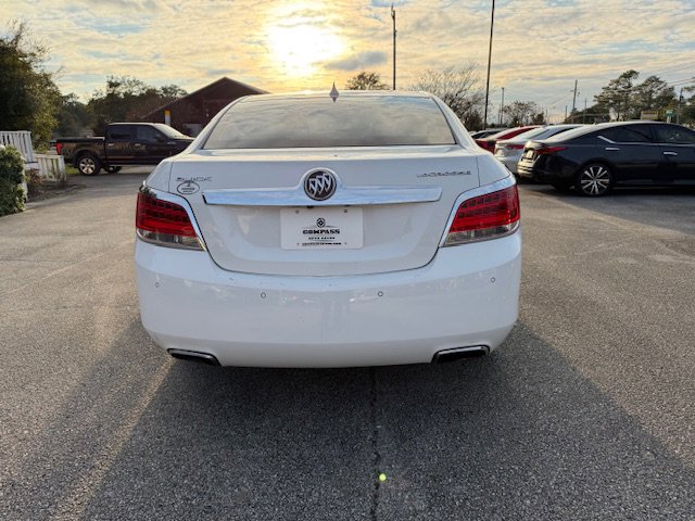 Used 2012 Buick LaCrosse Touring image 4