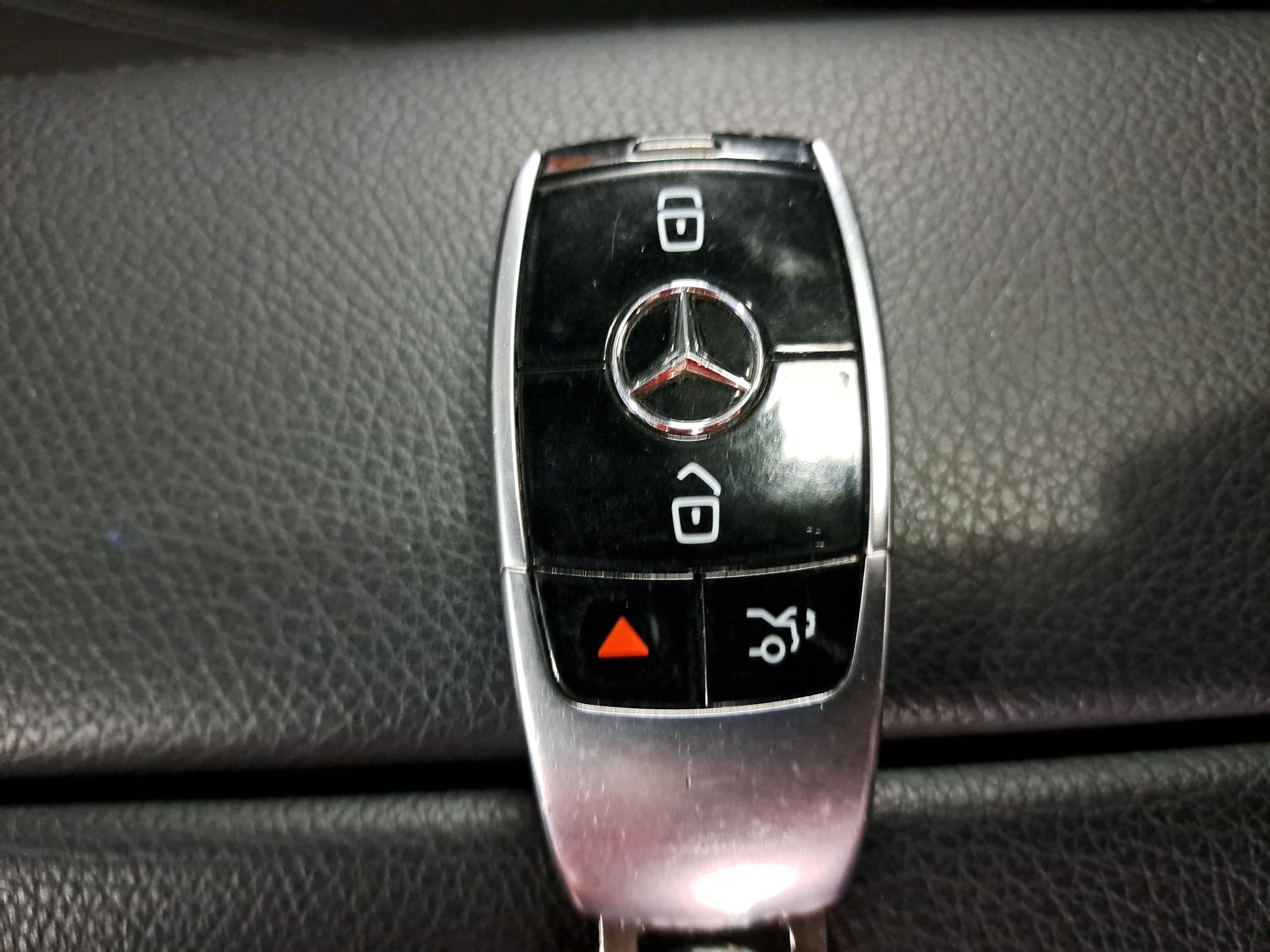 Used 2021 Mercedes-Benz E 350 4MATIC Sedan image 13