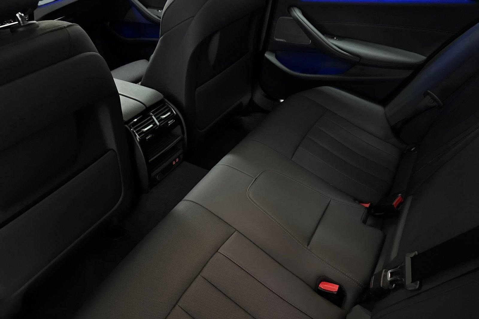 Certified 2023 BMW 540i w/ M Sport Package image 28