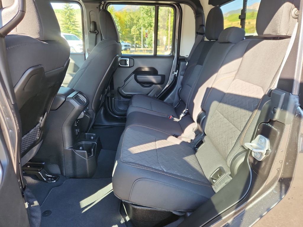 New 2025 Jeep Gladiator Mojave w/ Convenience Group image 22