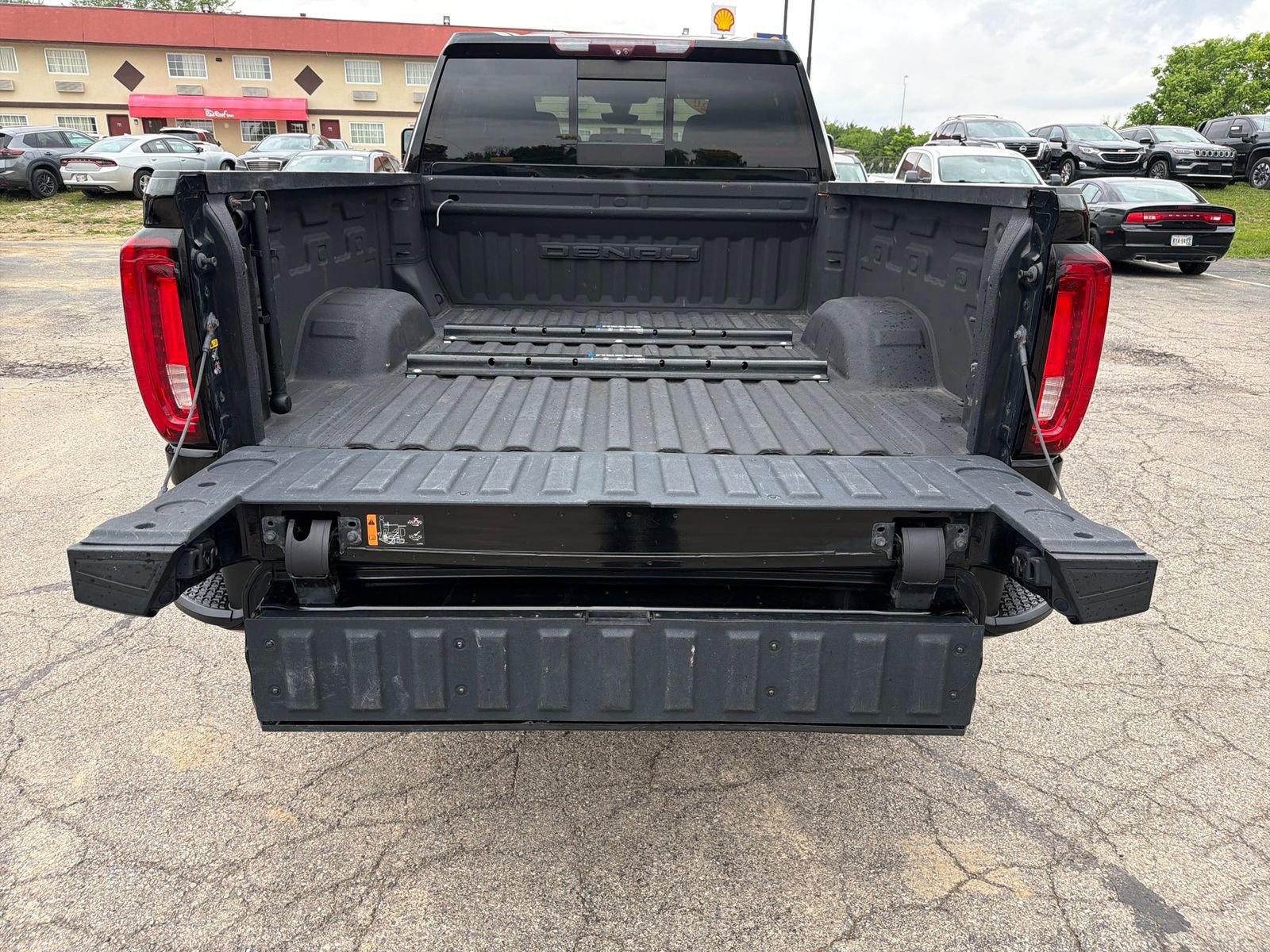 Used 2020 GMC Sierra 3500 Denali w/ Denali Ultimate Package AWD/4WD image 25