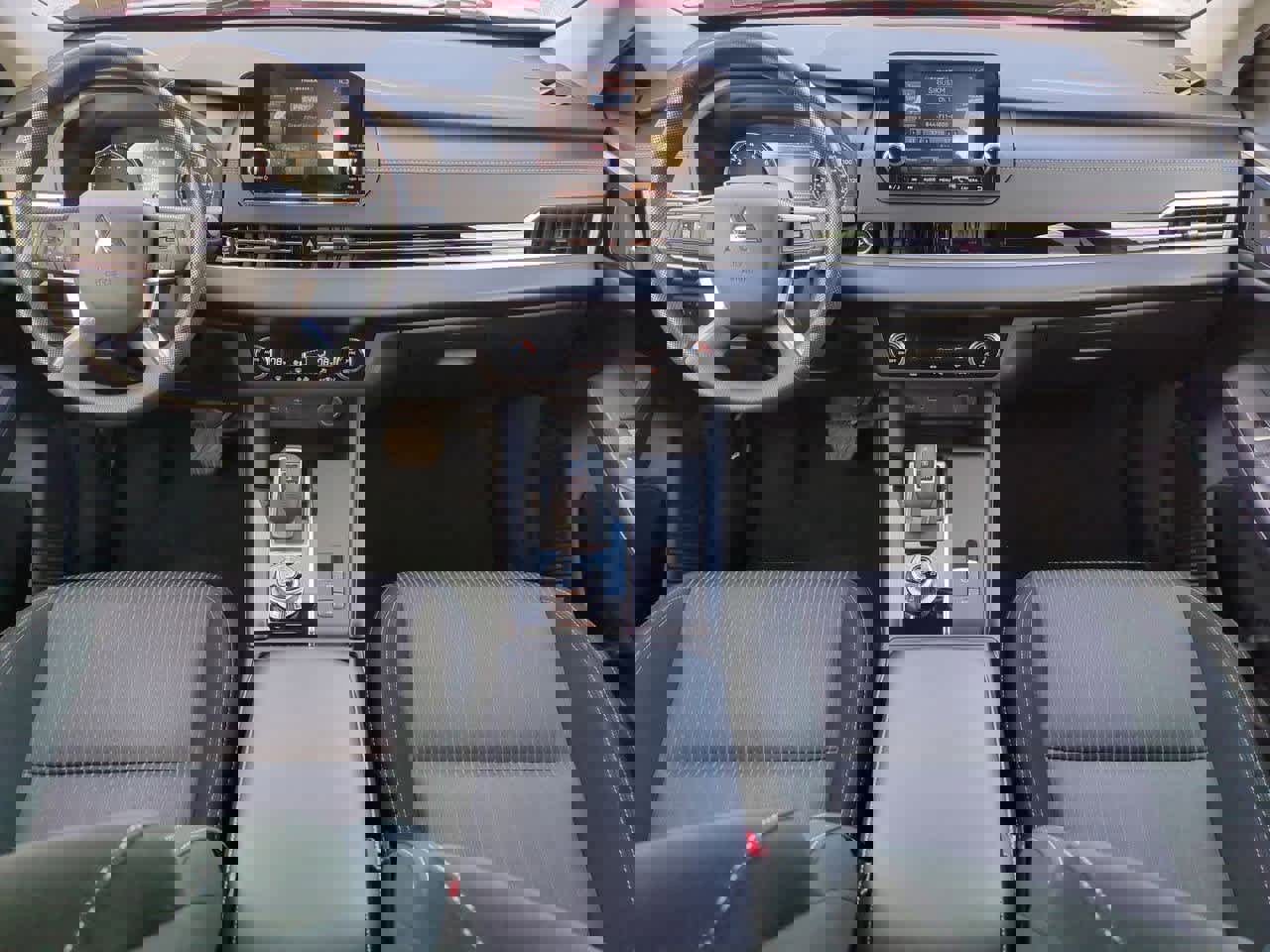 Used 2022 Mitsubishi Outlander ES image 14