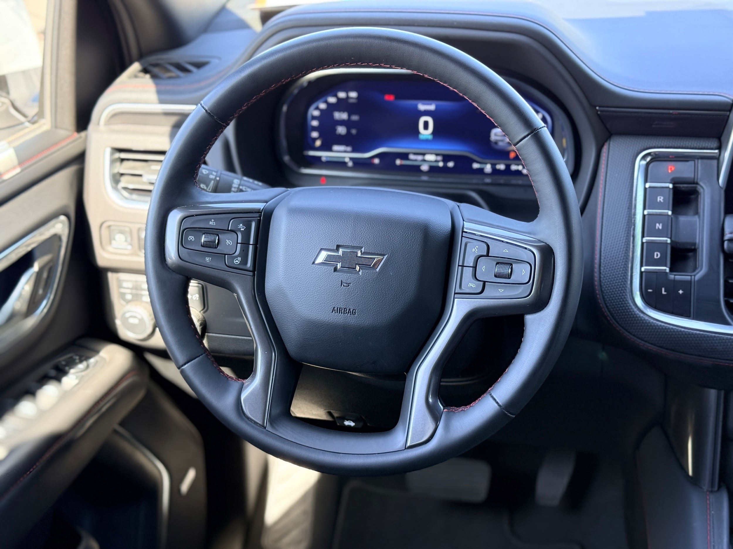 Used 2024 Chevrolet Tahoe RST w/ Luxury Package AWD/4WD image 18