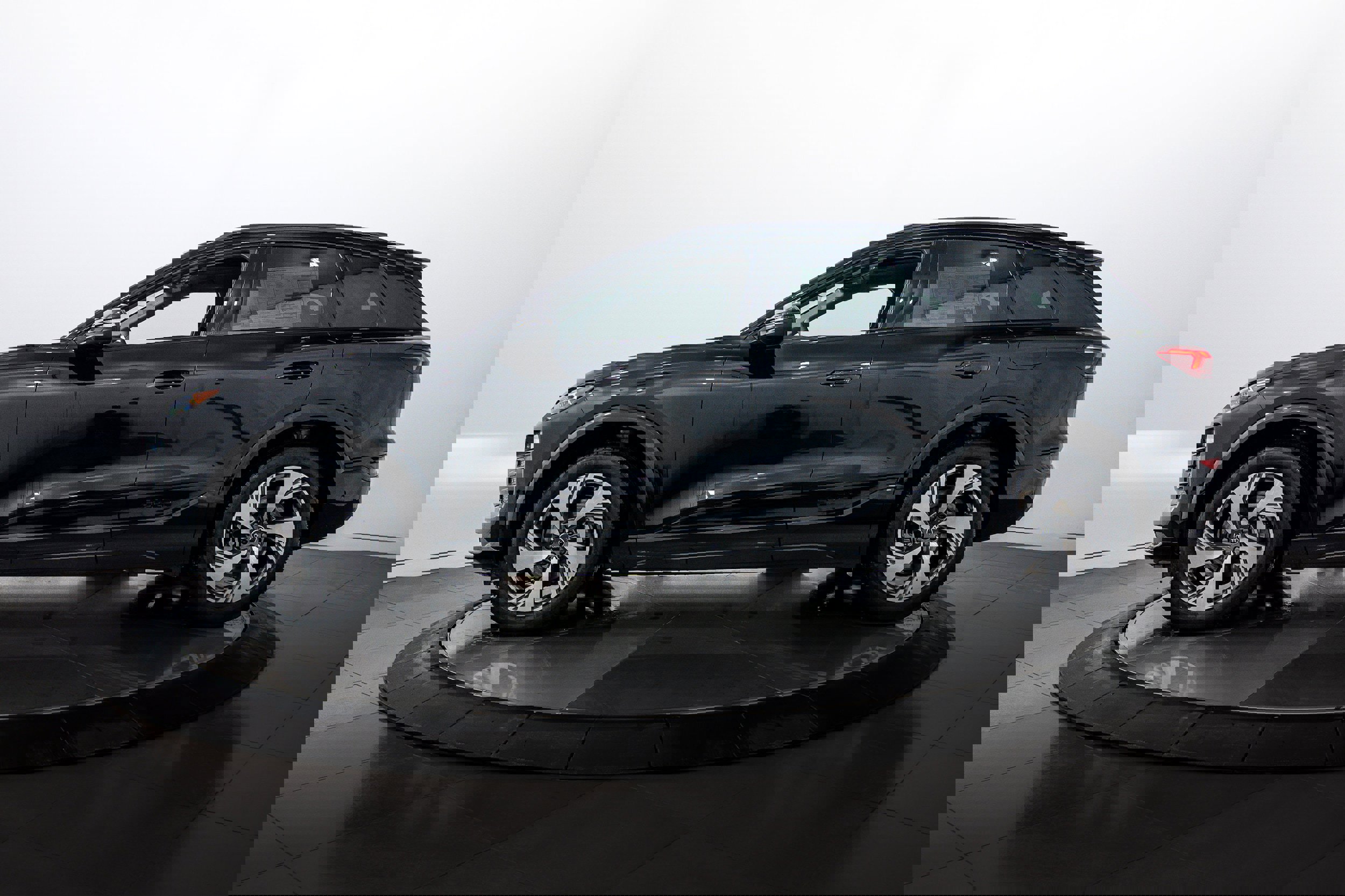 New 2025 Audi Q6 e-tron Premium Plus image 7