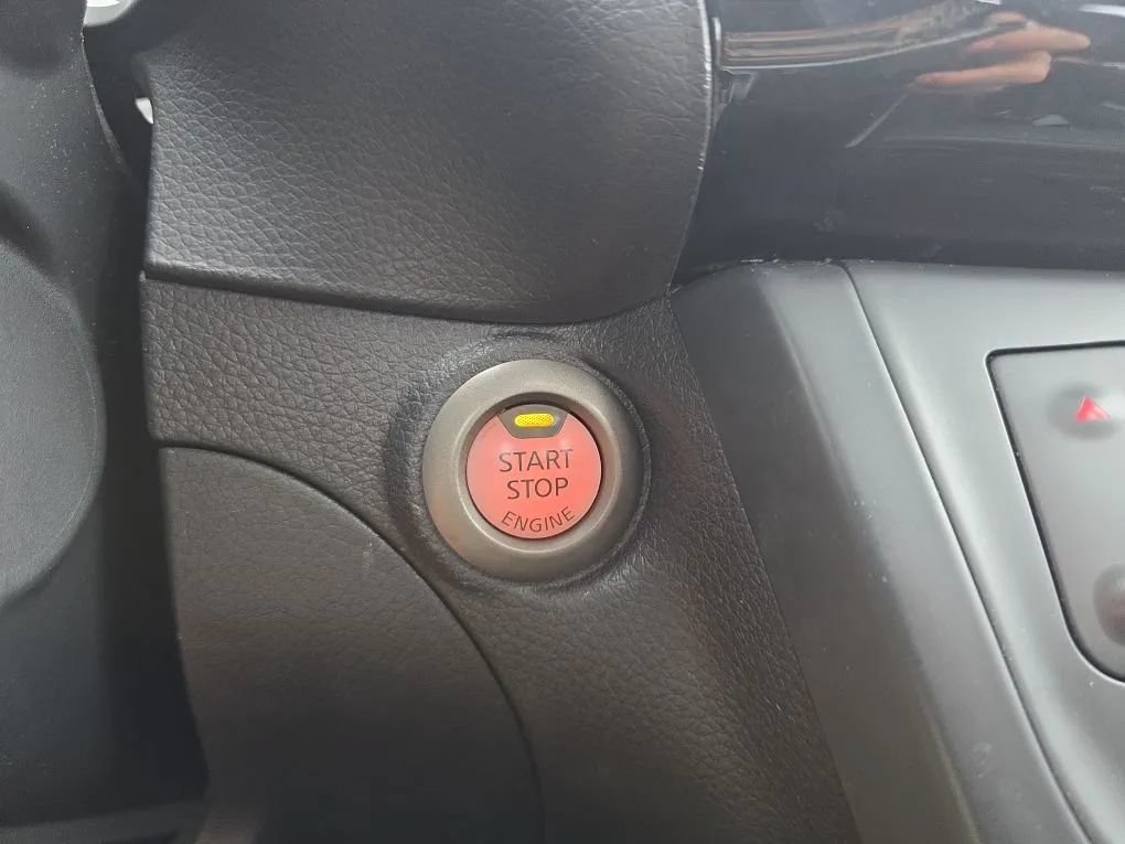 Used 2019 Nissan Sentra SV w/ Special Edition Package FWD image 37