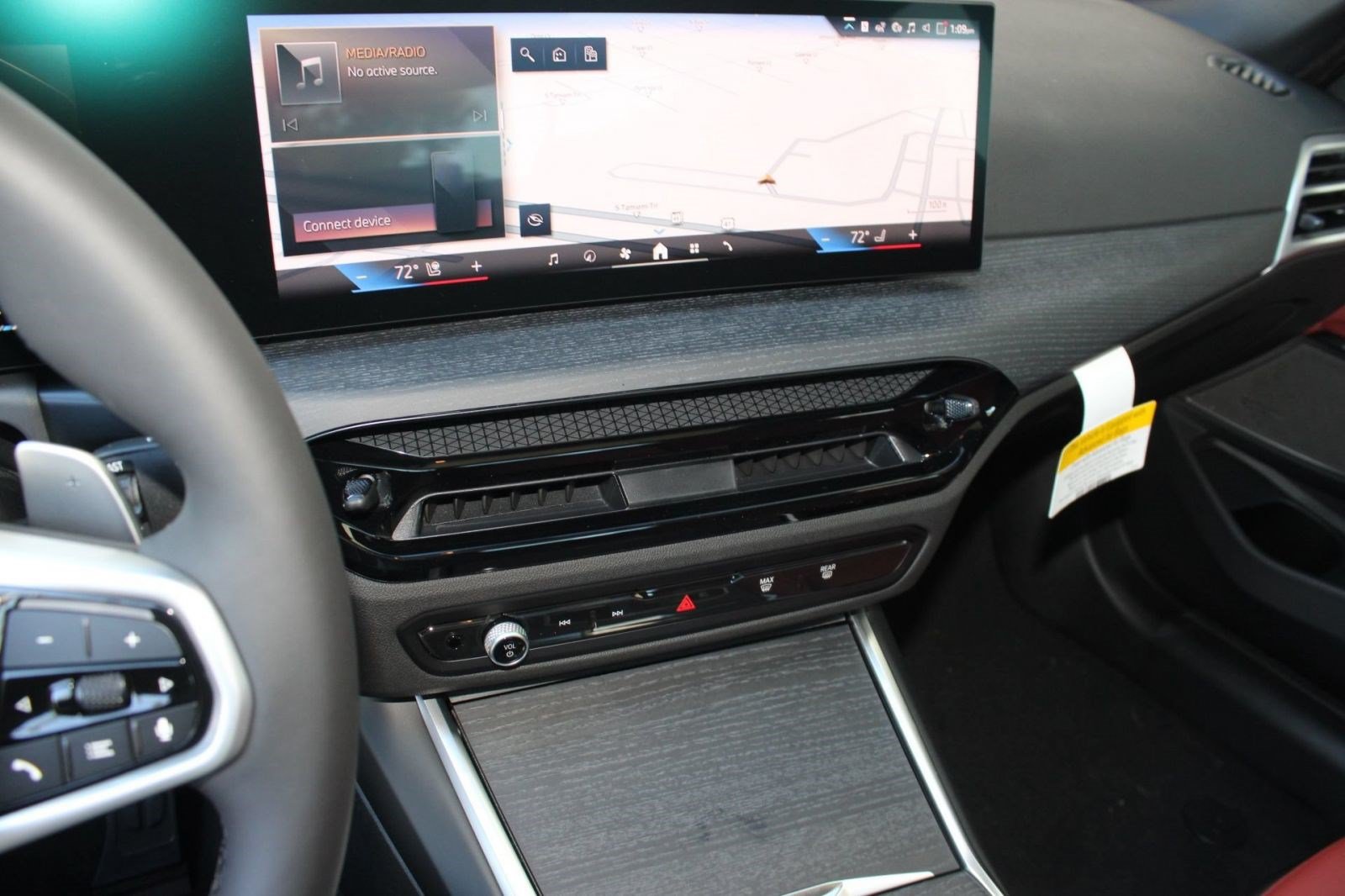Used 2026 BMW 330i Sedan w/ M Sport Package RWD image 19
