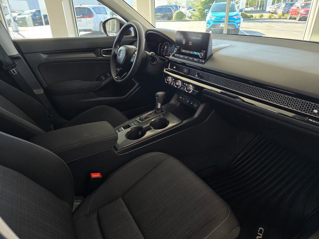 Used 2025 Honda Civic LX image 44