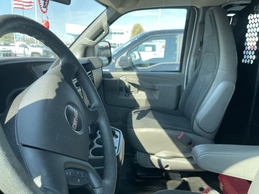 Used 2024 GMC Savana 2500 w/ Driver Convenience Package image 3