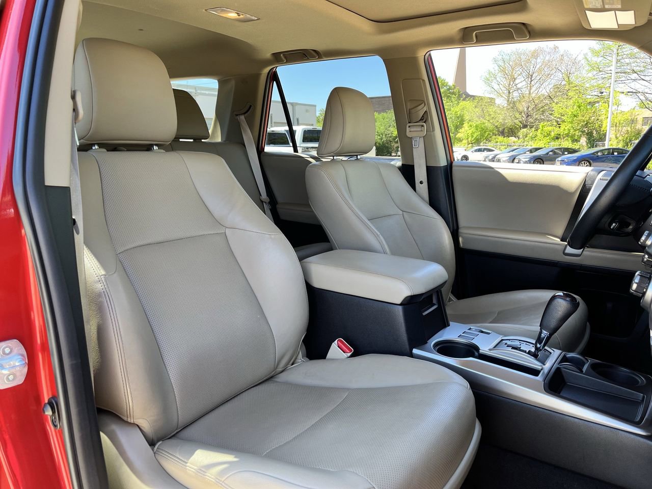 Used 2020 Toyota 4Runner Limited image 25