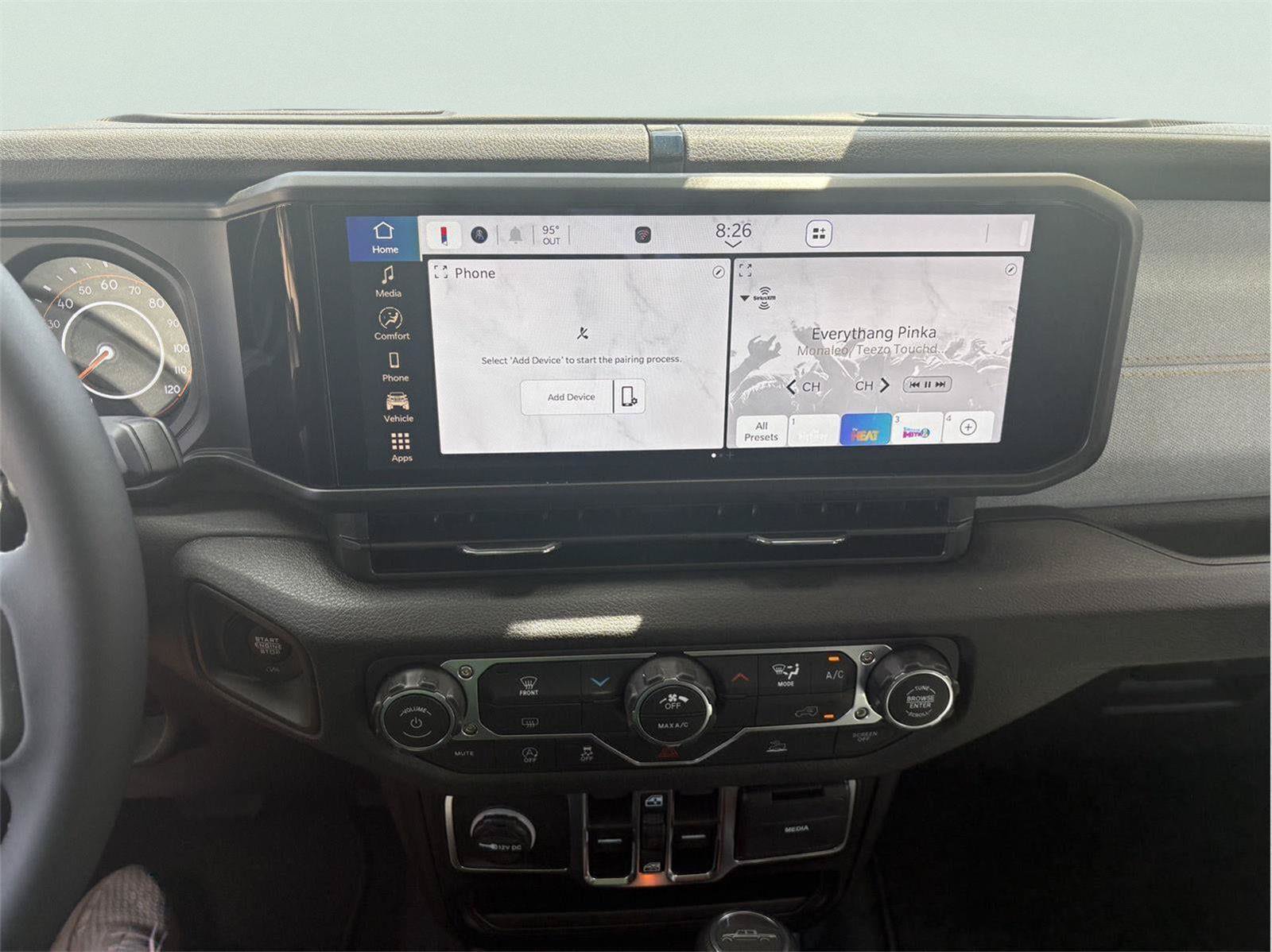 Used 2025 Jeep Gladiator Sport AWD/4WD image 15
