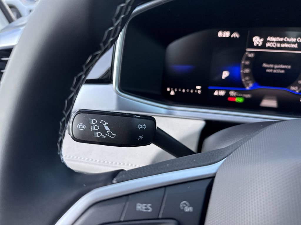 New 2025 Volkswagen Taos SE AWD/4WD image 21