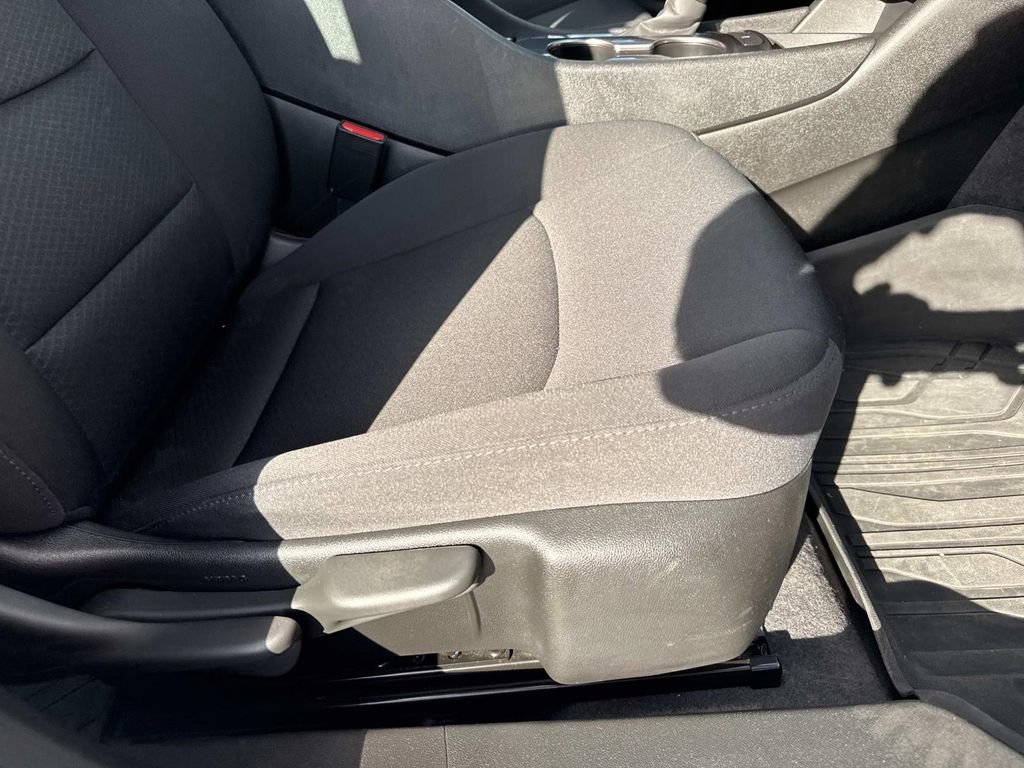 Used 2023 Chevrolet Malibu LS image 12