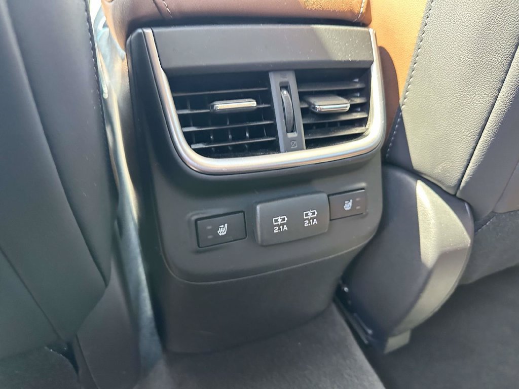 Used 2022 Subaru Outback Touring AWD/4WD image 9