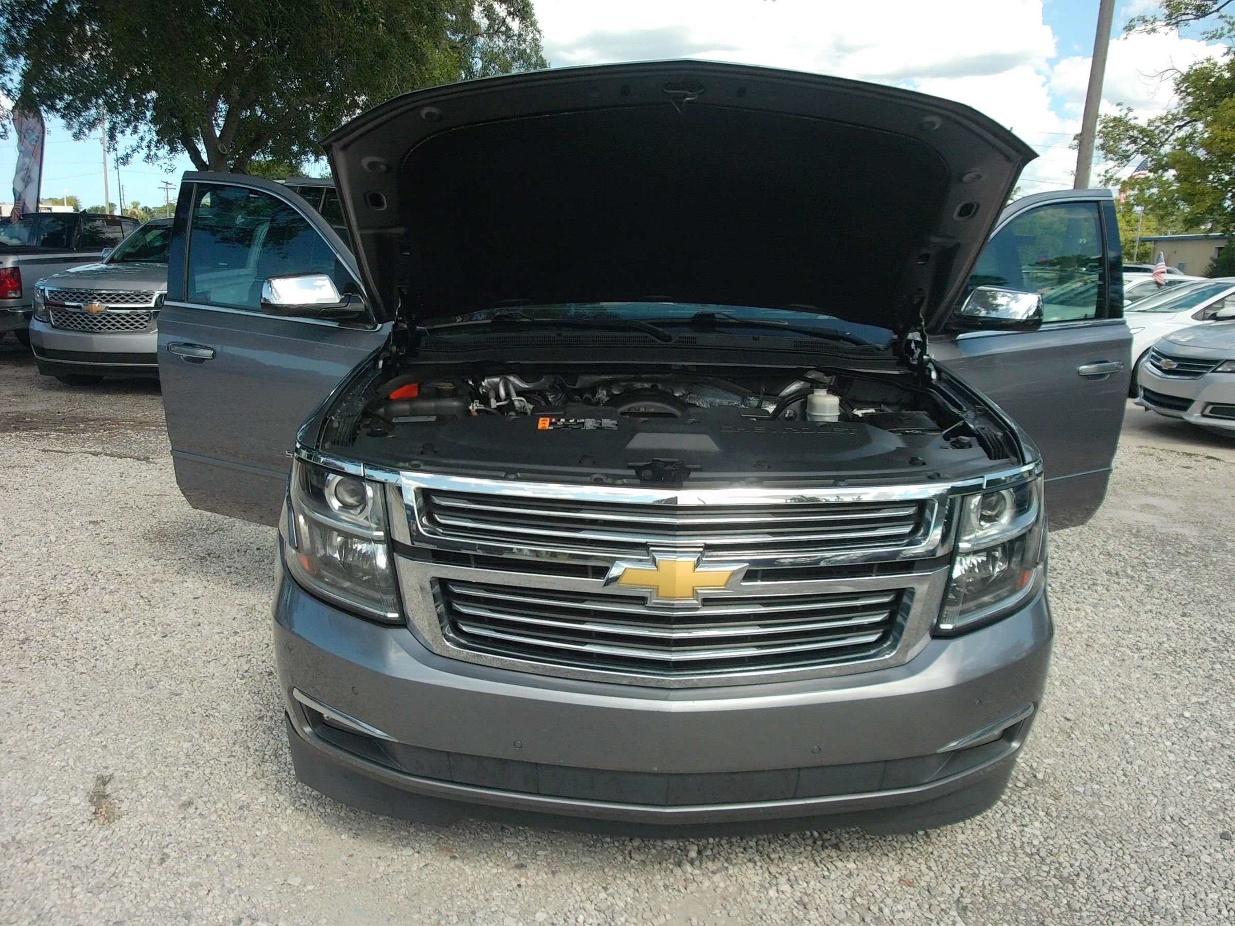 Used 2018 Chevrolet Suburban Premier RWD image 43