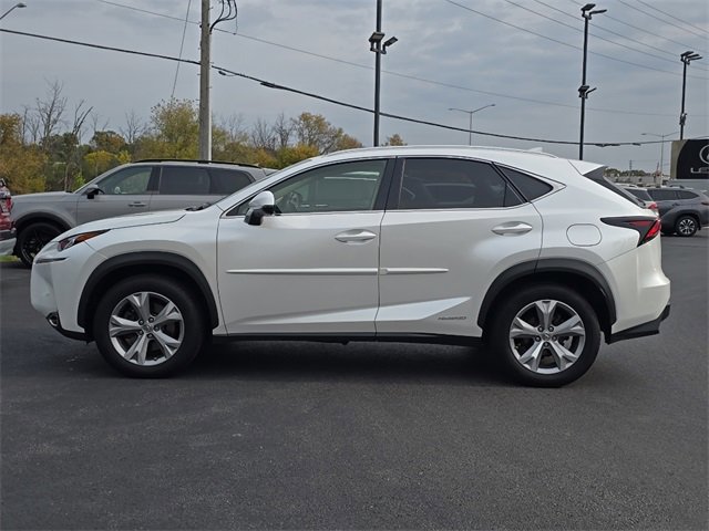 Used 2017 Lexus NX 300h AWD image 4