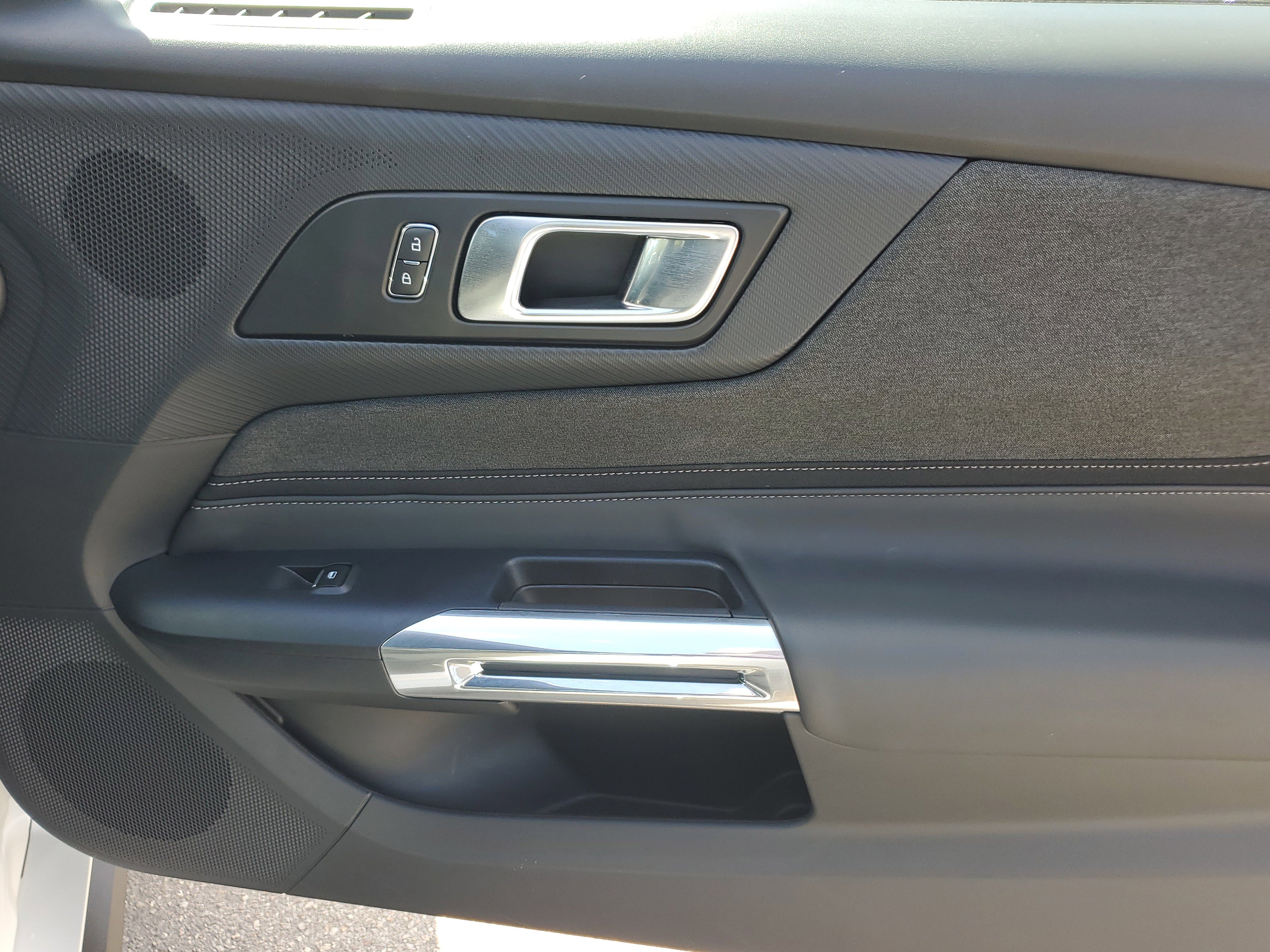 Used 2025 Ford Mustang Coupe image 26