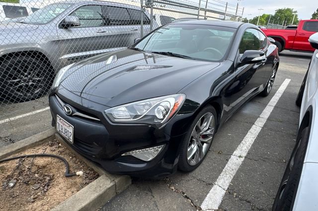 Used 2015 Hyundai Genesis 3.8 image 8