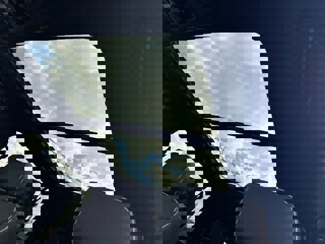 New 2026 Chevrolet Suburban Premier image 31