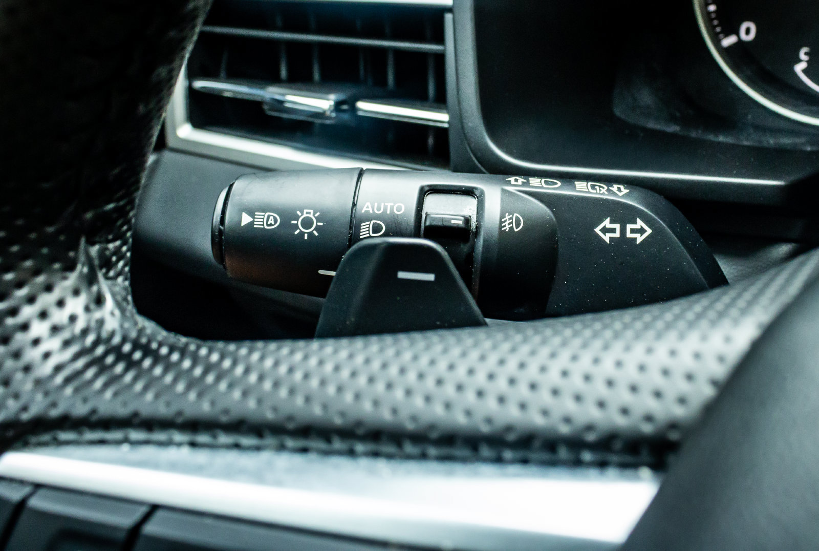 Used 2025 Mitsubishi Outlander SE AWD/4WD image 21