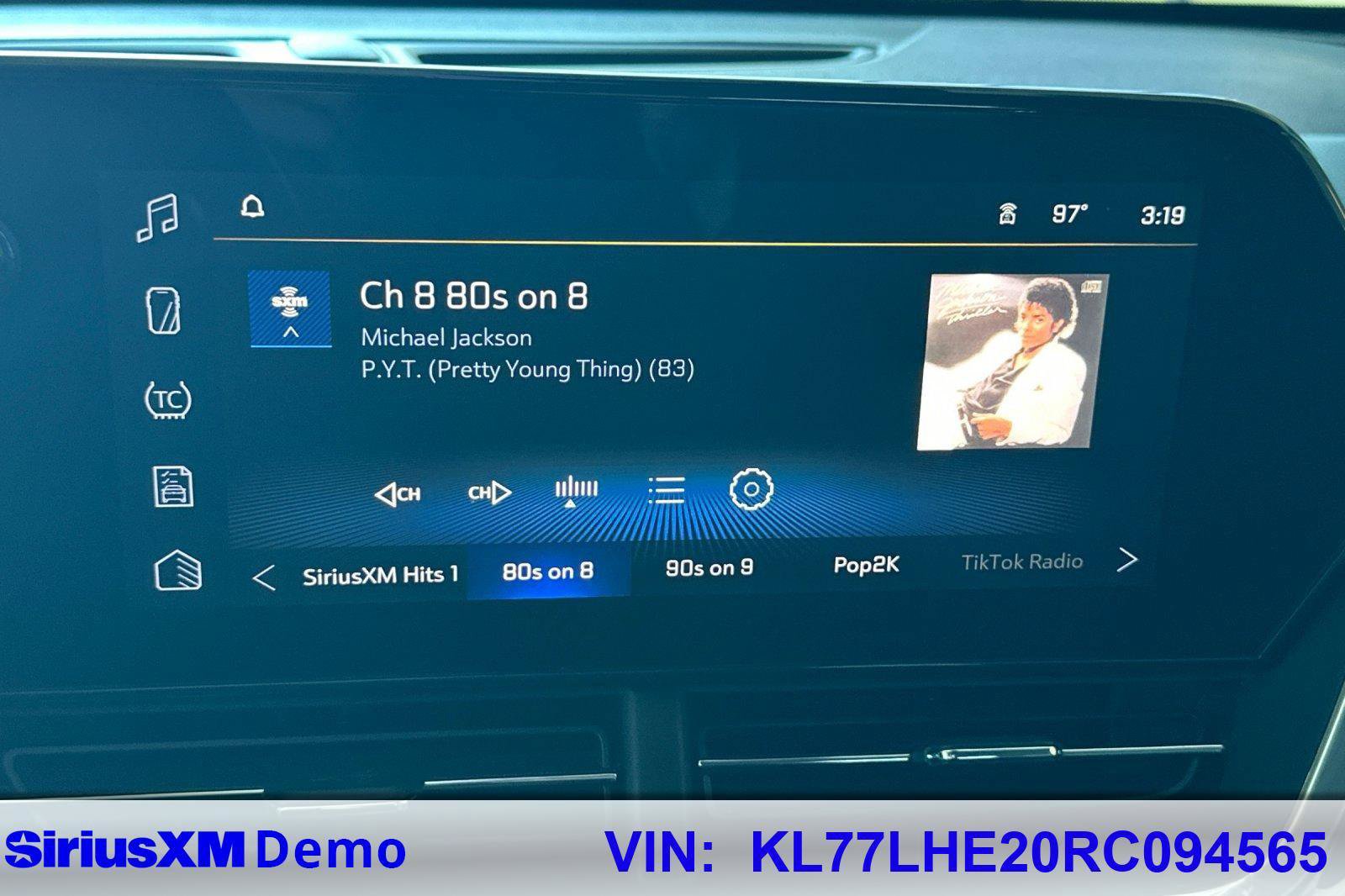 Used 2024 Chevrolet Trax LT w/ Driver Confidence Package FWD image 27