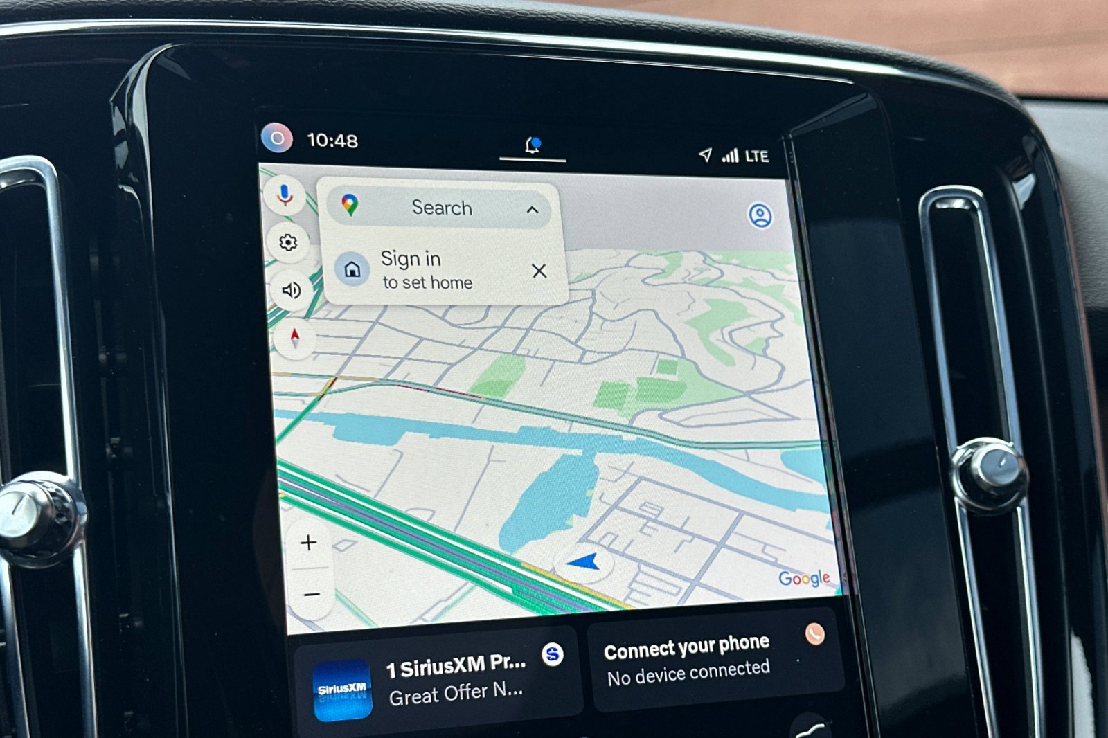 Used 2025 Volvo EX40 Ultra w/ Protection Package Premier image 22