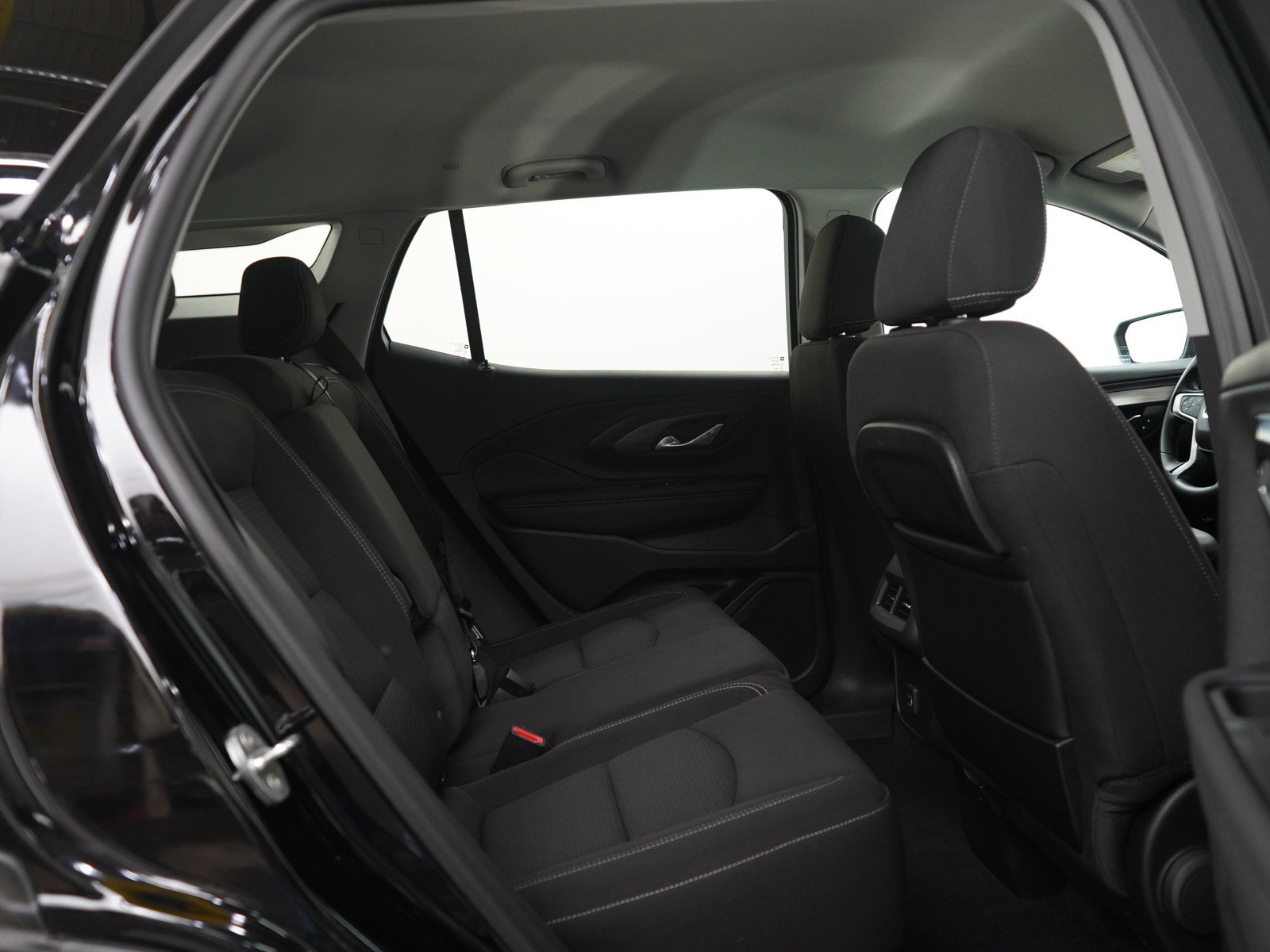 Used 2022 GMC Terrain SLE w/ Driver Convenience Package image 11