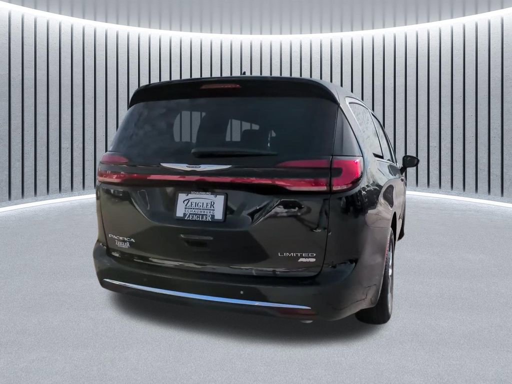 New 2026 Chrysler Pacifica Limited w/ Uconnect Theater Family Group image 8