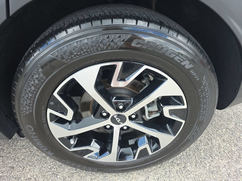 Used 2023 Kia Sportage EX FWD image 7
