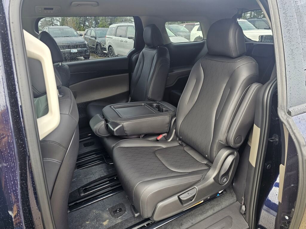 New 2026 Kia Carnival image 23