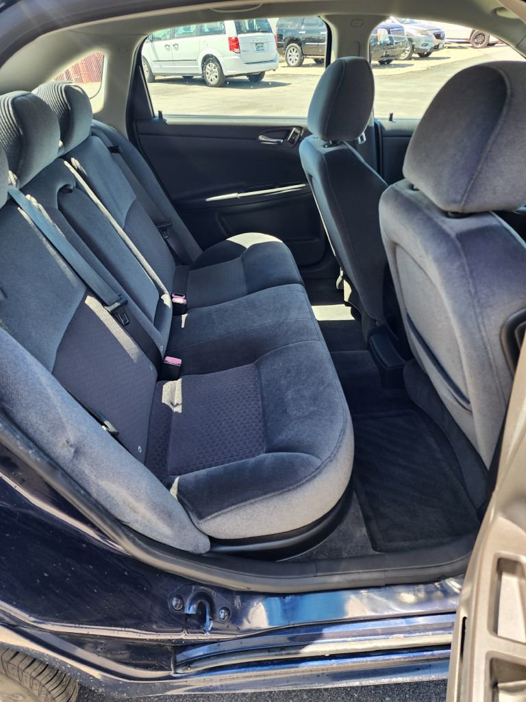 Used 2009 Chevrolet Impala LT FWD image 8