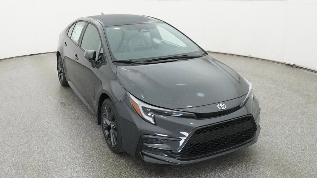 Used 2026 Toyota Corolla SE FWD image 7