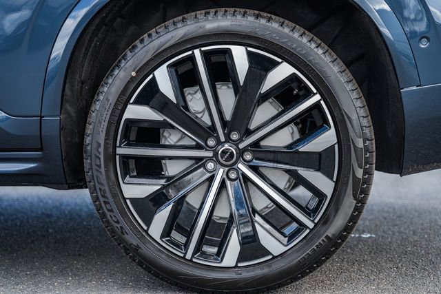 New 2026 Volvo XC90 T8 Plus w/ Protection Package Premier image 18