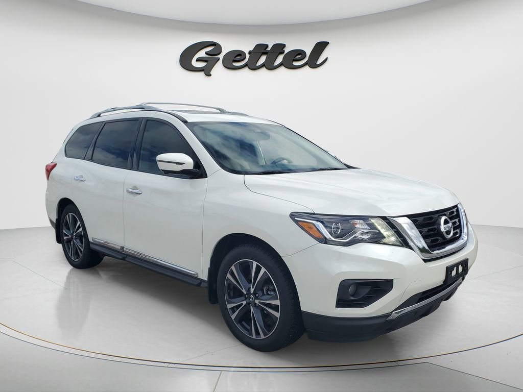 Used 2019 Nissan Pathfinder Platinum FWD image 2